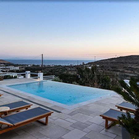 Para Principe Tinos Agios Sostis  Bagian luar foto