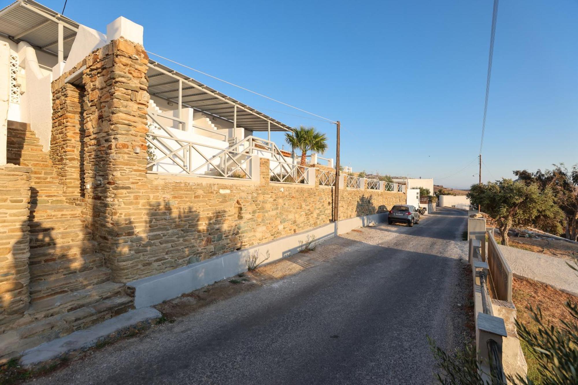 Para Principe Tinos Agios Sostis  Bagian luar foto